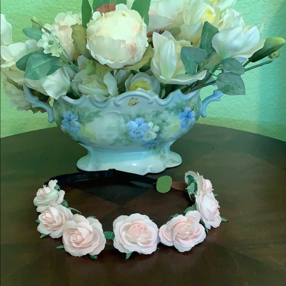 🥰 Flowers Headband 🥰 - Picture 2 of 3